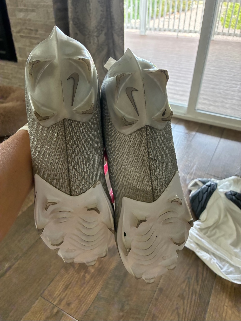 Nike men’s Silver/White football Cleats